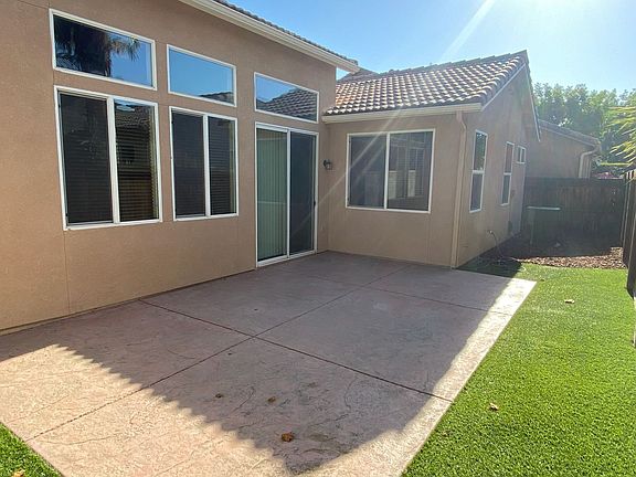 3rd image of 5233 W Fiano Ct