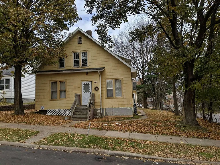 317 S 8th Ave — Photo 1