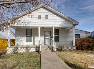 1615 Maple St, Quincy, IL 62301