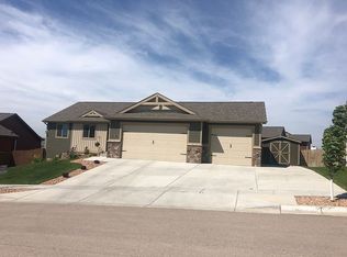 827 Bar Five Ranch Rd, Rapid City, SD 57703