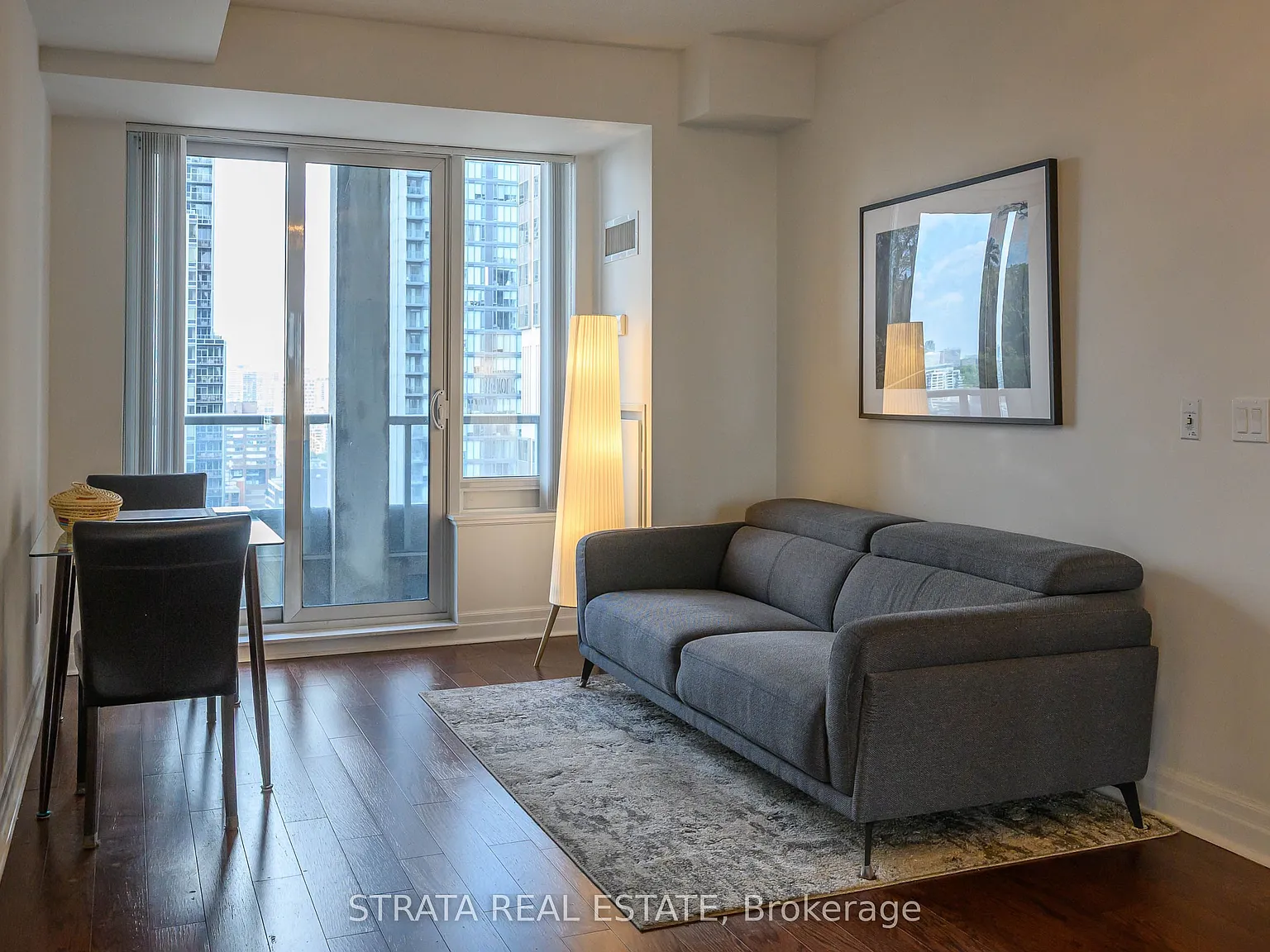 The Uptown Residences — Photo 3