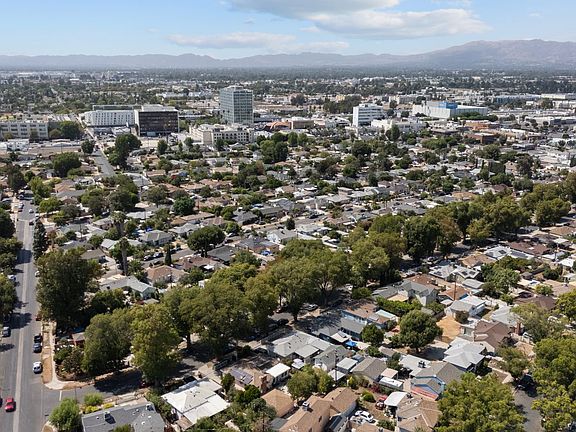 4th image of 8062 Tyrone Ave