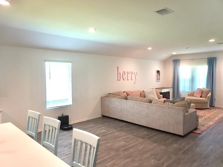 2026 Woodlark Way — Photo 6