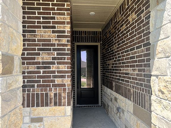 2nd image of 6210 Wedgewood Hills Dr