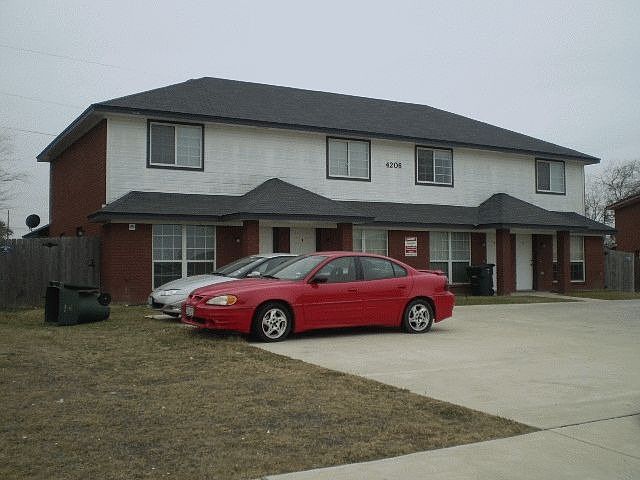 1st image of 4206 Gus Dr APT A
