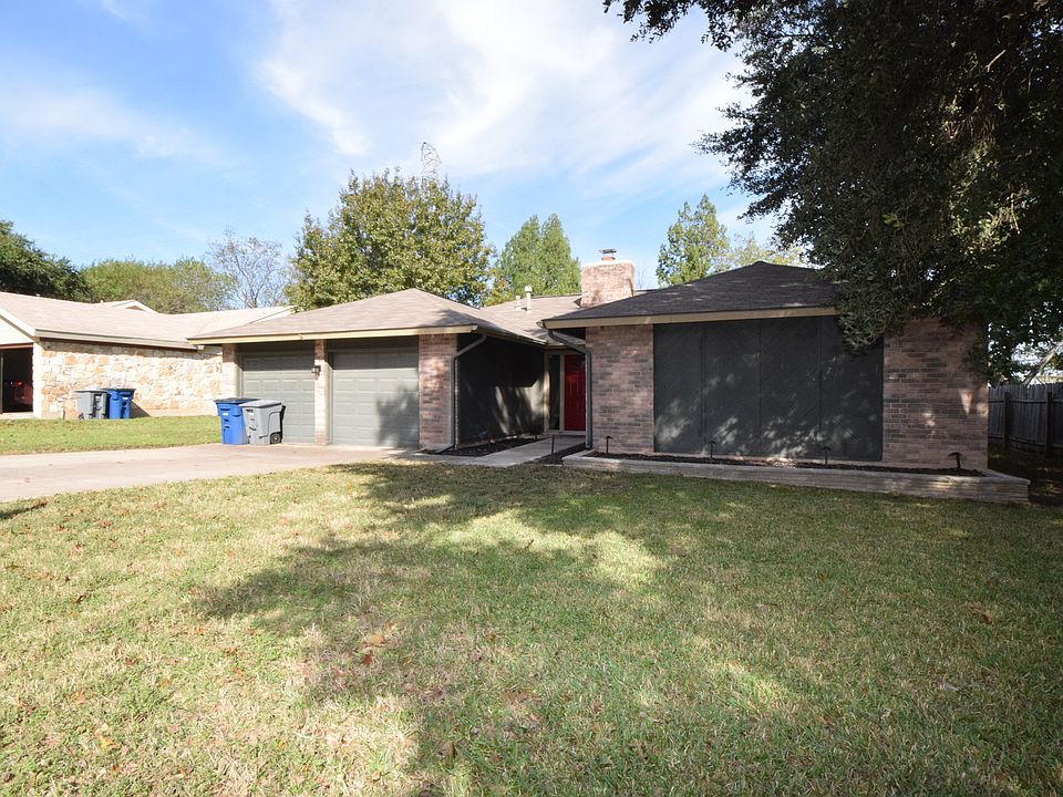 1st image of 1218 Doonesbury Dr