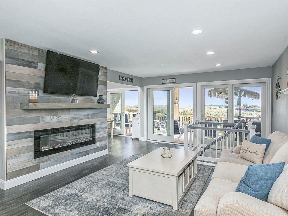 41 Pameeches Path UNIT 41, East Moriches, NY 11940 Zillow