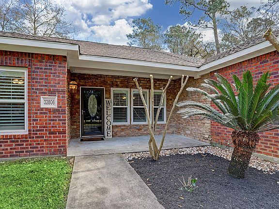 2nd image of 32806 Westwood Square West Dr