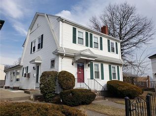 565 Admiral St #R, Providence, RI 02908