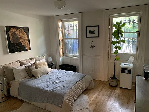 5th image of 300 Greene Ave APT 2