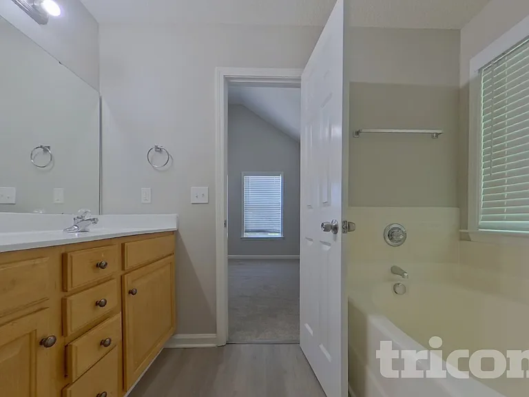 134 Summer Pines Dr — Photo 9