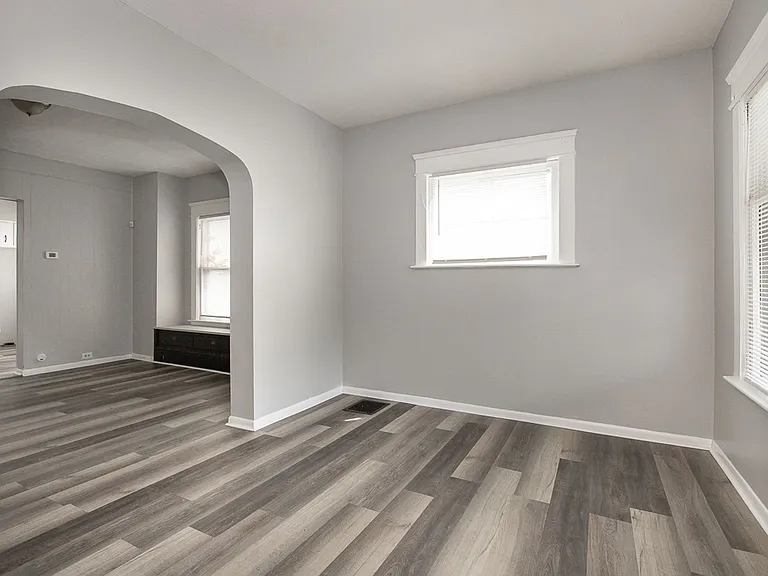 3910 Carlyle Ave — Photo 8