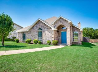 1523 Cedarcrest Cir, Mesquite, TX 75149