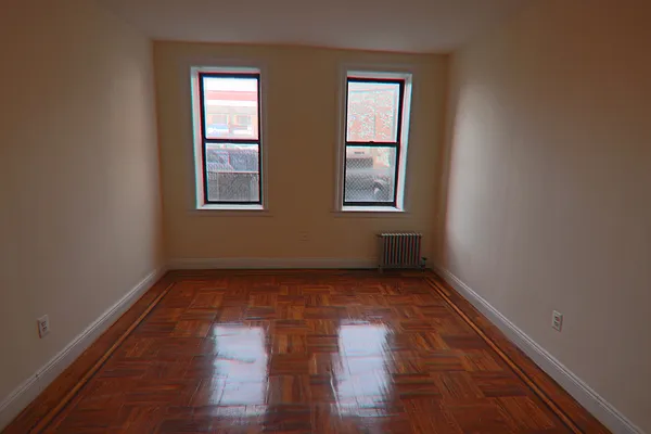 Rented by PMG Real Estate  | media 11