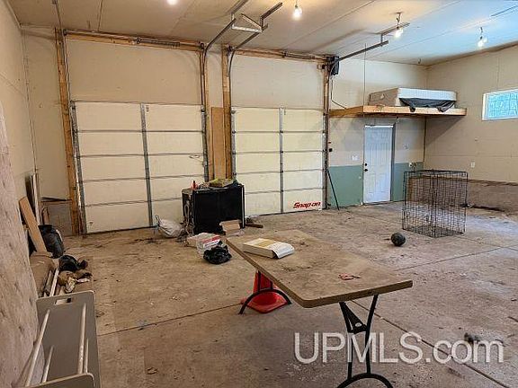 3rd image of 1003 W A St