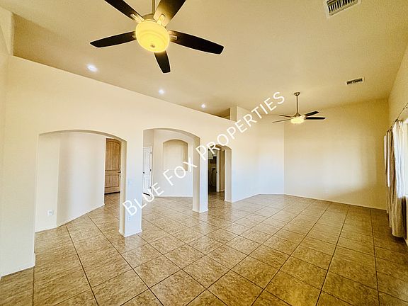 3rd image of 7910 W Little Eagle Ct