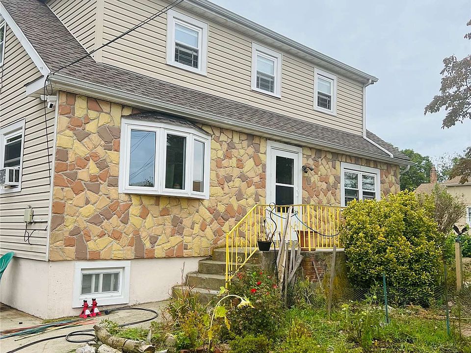 1624 E 3rd Ave, Bay Shore, NY 11706 MLS 3429448 Zillow