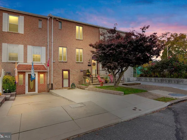 4245 Chalfont Pl, Philadelphia, PA 19154