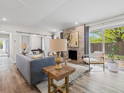 2257 Country Ln, Minnetonka, MN, 55305