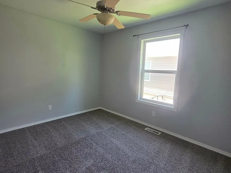 906 Whitetail Ct — Photo 12