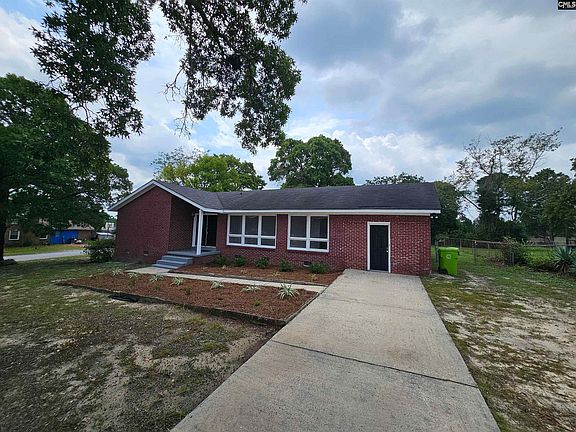 2nd image of 8220 Hunt Club Rd