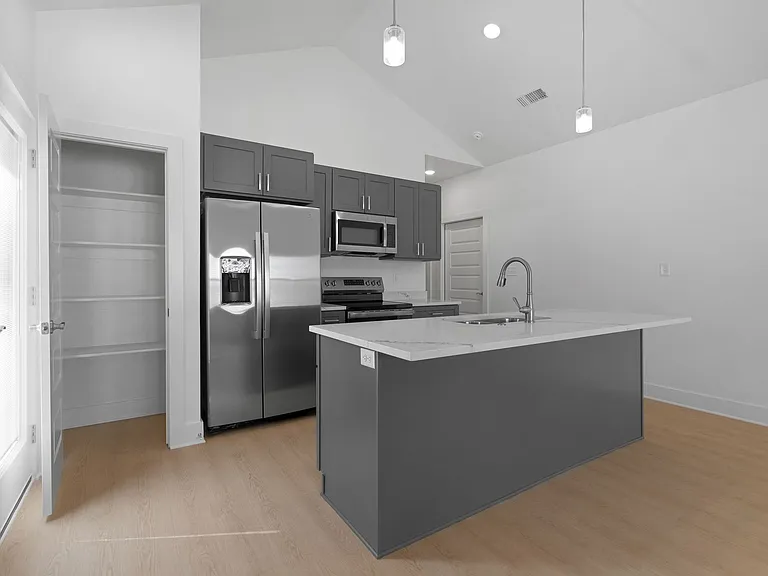 2713 SW Shackelton Ave #1 — Photo 28