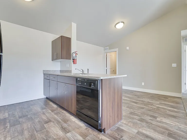 Mesa Falls Apartments — Photo 26