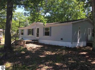 7556 Praha St, Interlochen, MI 49643