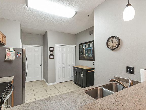 5th image of 283 Leese Dr