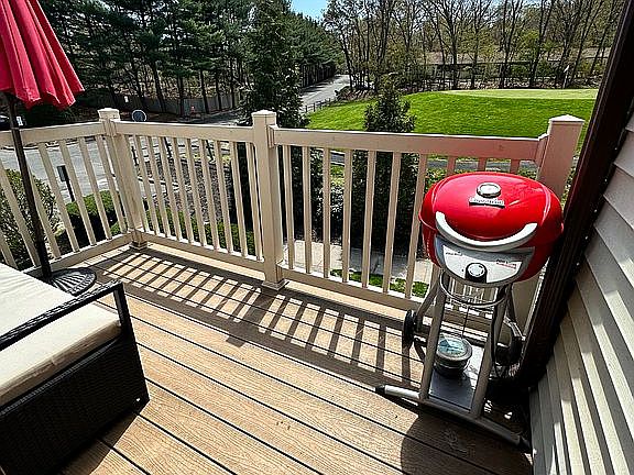 3rd image of 370 Clubhouse Ct #440
