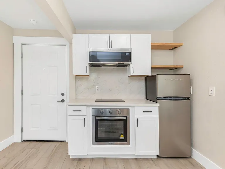 3000 Beach Blvd S #8A — Photo 5