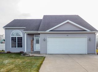 265 Zak Rd, Plainwell, MI 49080