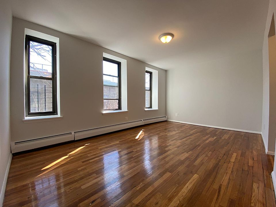 1st image of 152 Parkside Ave APT 4M