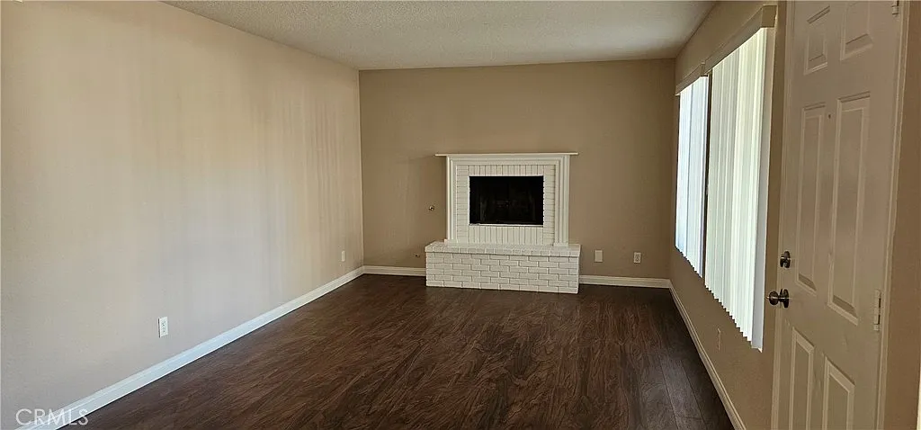 2 bed, 1.5 bath, 1020 sqft, $3,000 — Photo 4
