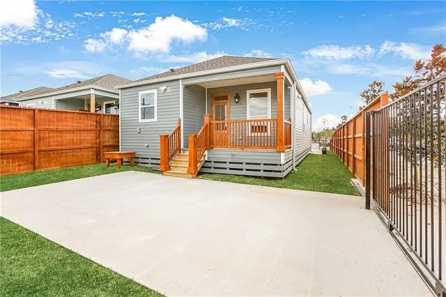2932 Eagle St — Photo 20