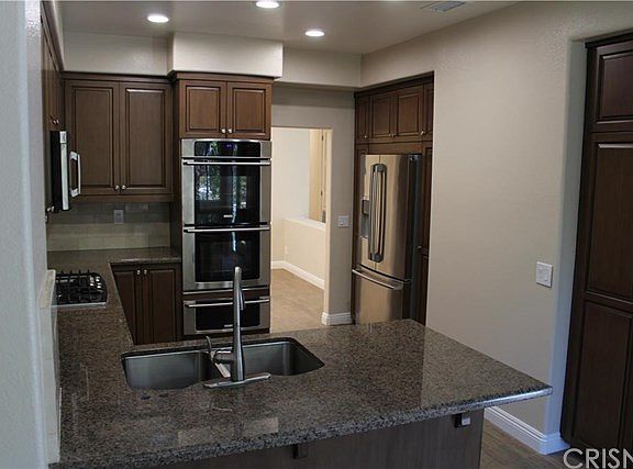 4th image of 24430 Hampton Dr Unit A