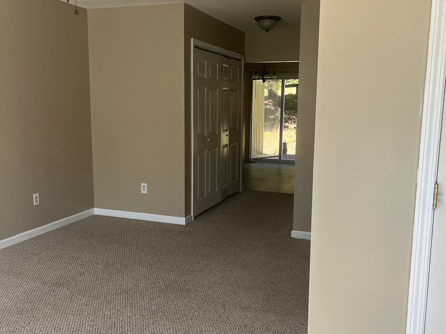 2 bed, 2.5 bath, 1088 sqft, $1,350 — Photo 4