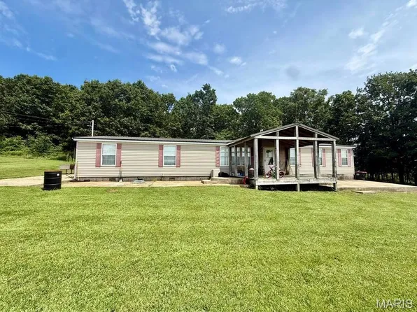 10595 Mill Rd, Bucyrus, MO 65444