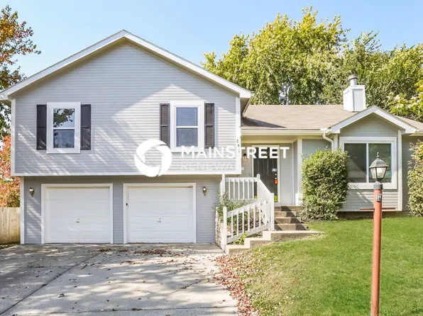 2924 Spring Garden St, Leavenworth, KS 66048