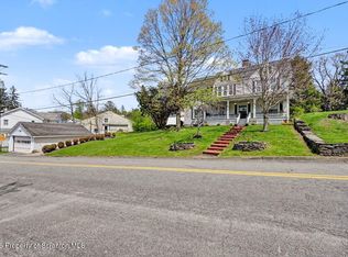 118 S Turnpike Rd, Dalton, PA 18414