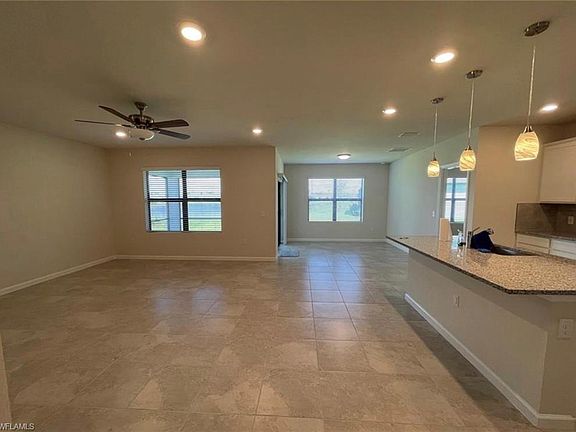 4th image of 10861 Firebush Cir