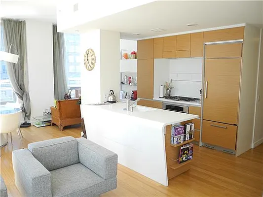 Rented by R New York | media 48