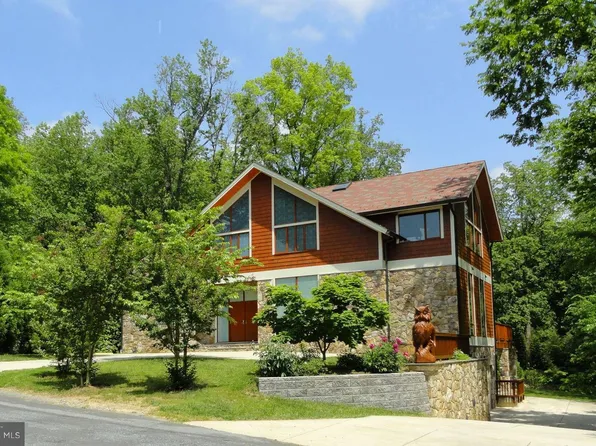 6525 76th St, Cabin John, MD 20818