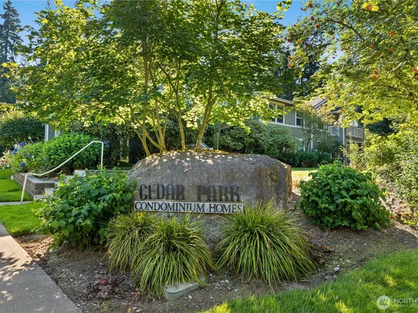 10500 NE 221st Lane #202, Redmond, WA 98053