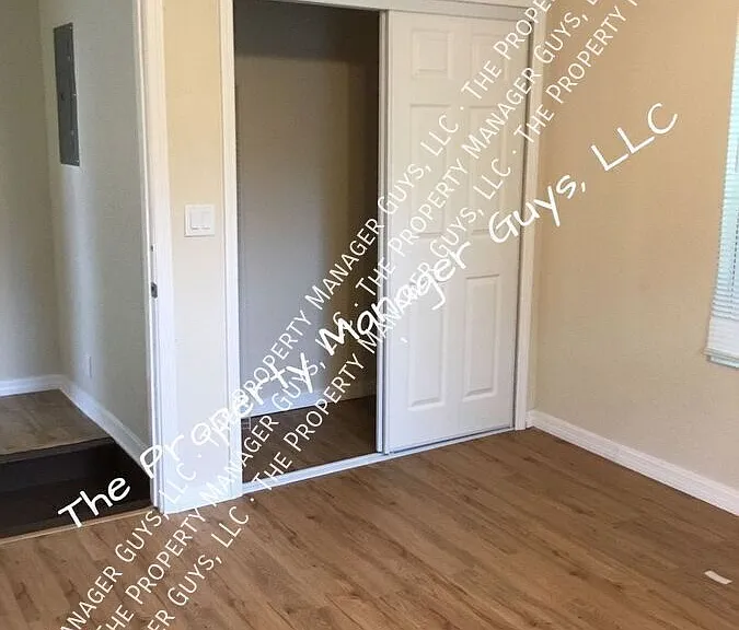 119 S Grove St #A — Photo 17