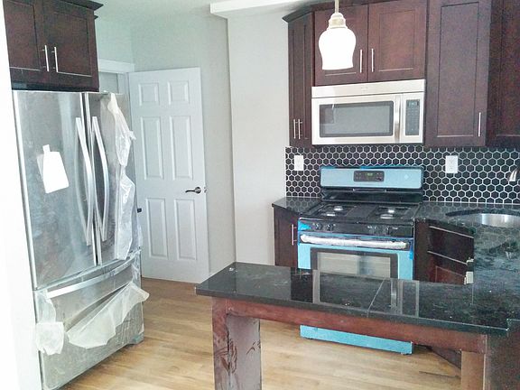 5th image of 115114 Springfield Blvd
