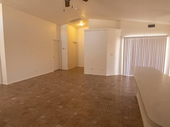 4th image of 3210 Palmtree Dr