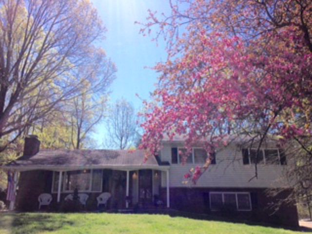 1st image of 151 Quail Hickory Cir