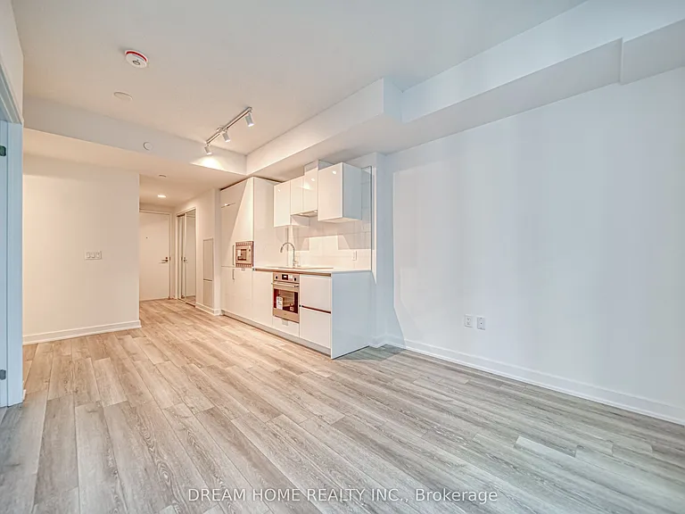 230 Simcoe St #1921 — Photo 12