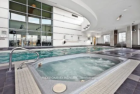 38 Lee Centre Dr #1702 — Photo 20
